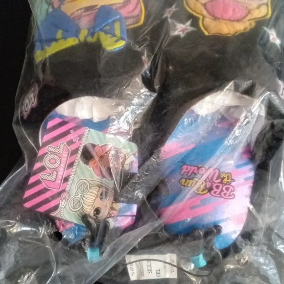LOL Surprise Comfy Slippers - Picture 5 of 7